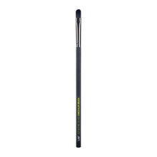 Load image into Gallery viewer, L.A.B.2 PRO Got Nothing to Hide Concealer Brush 41048 makeup brush with pink bristles
